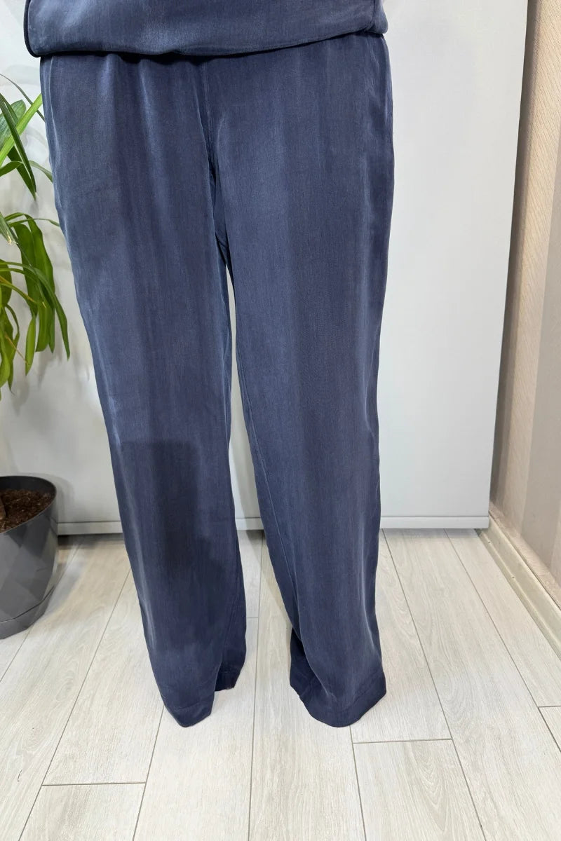 Miss Dalida Bol Paça Basic Cupro Pantolon Lacivert T26Y- 7003 - Lacivert - Görsel 1 #renk_lacivert