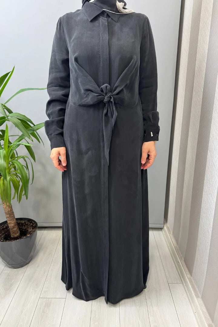 Miss Dalida Ön Kısmı Bağlama Detaylı Cupro İpek Elbise Siyah T26Y- 4026