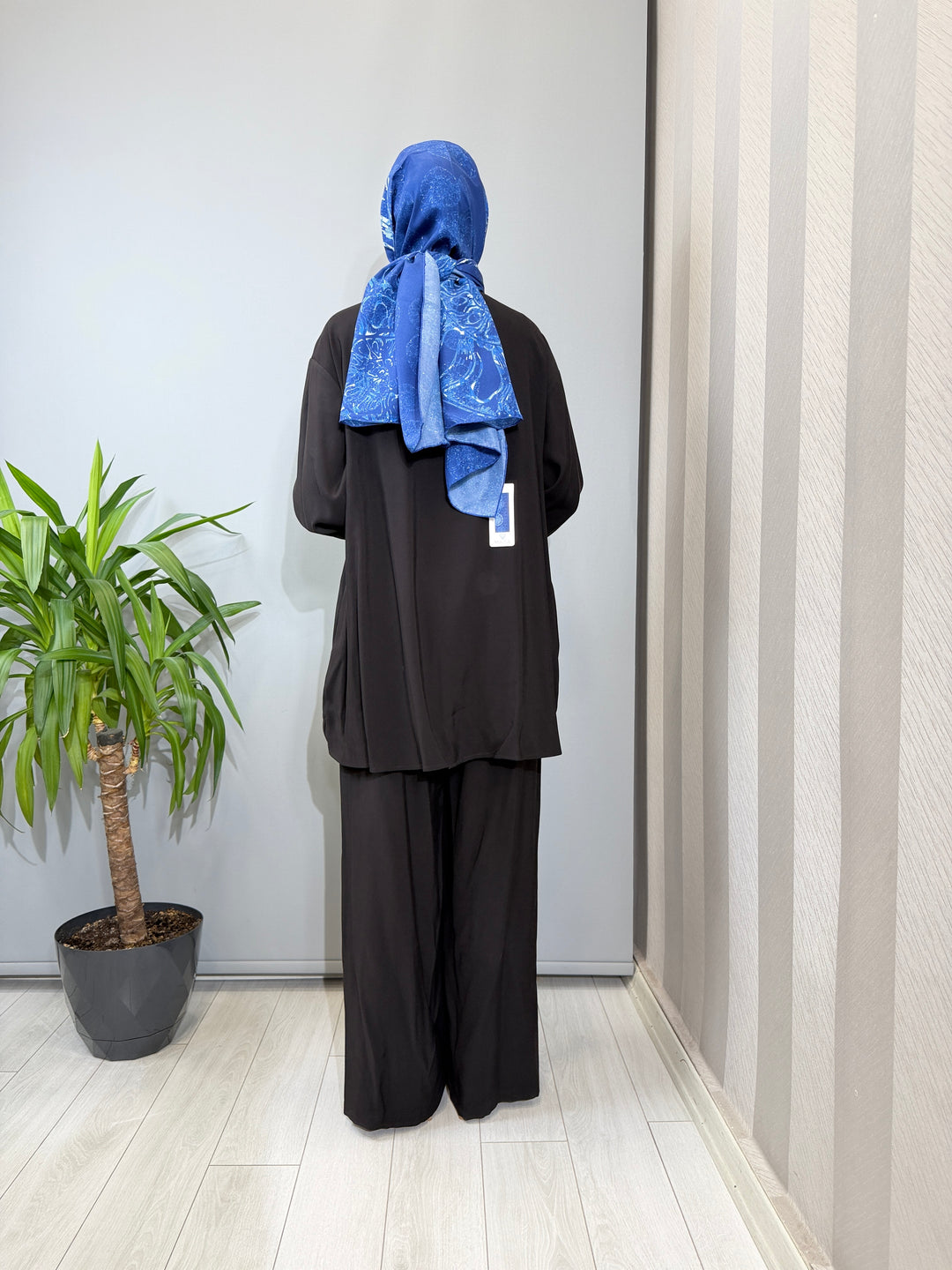 Almarwahblack Takım 202971
