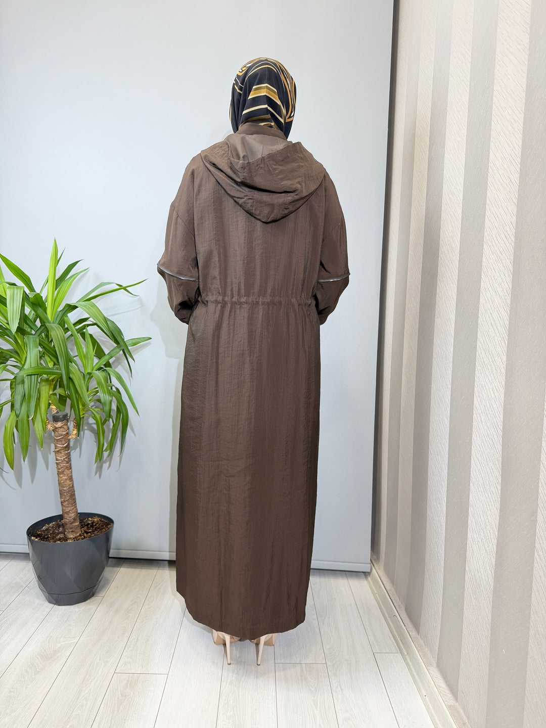 AlmarwahBlack Kap 405043
