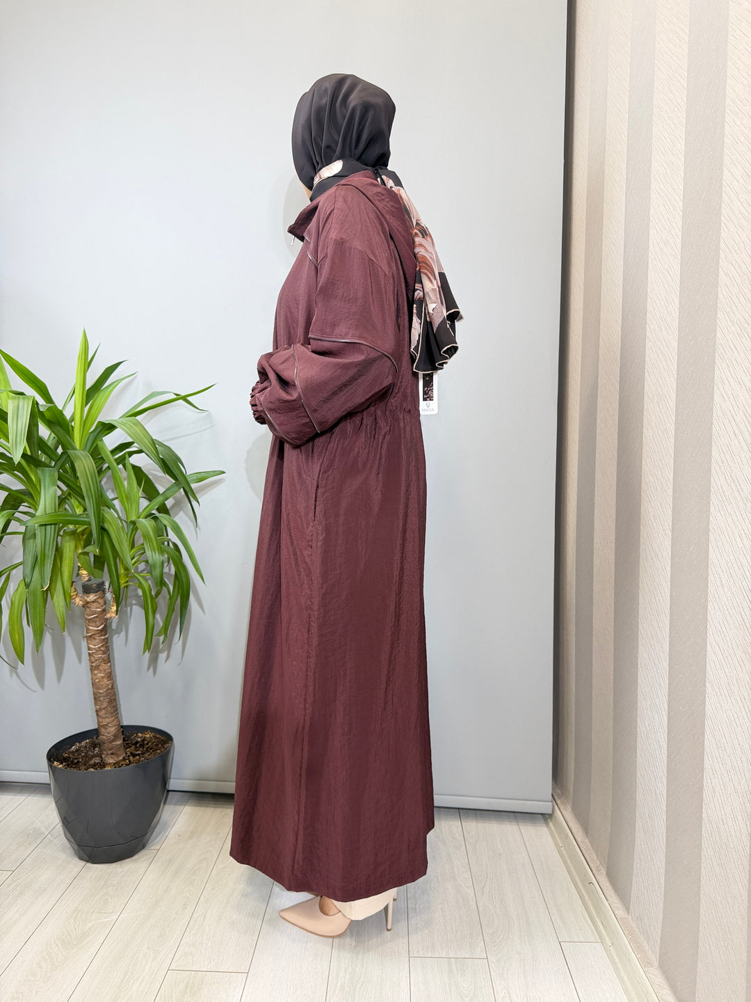 AlmarwahBlack Kap 405043