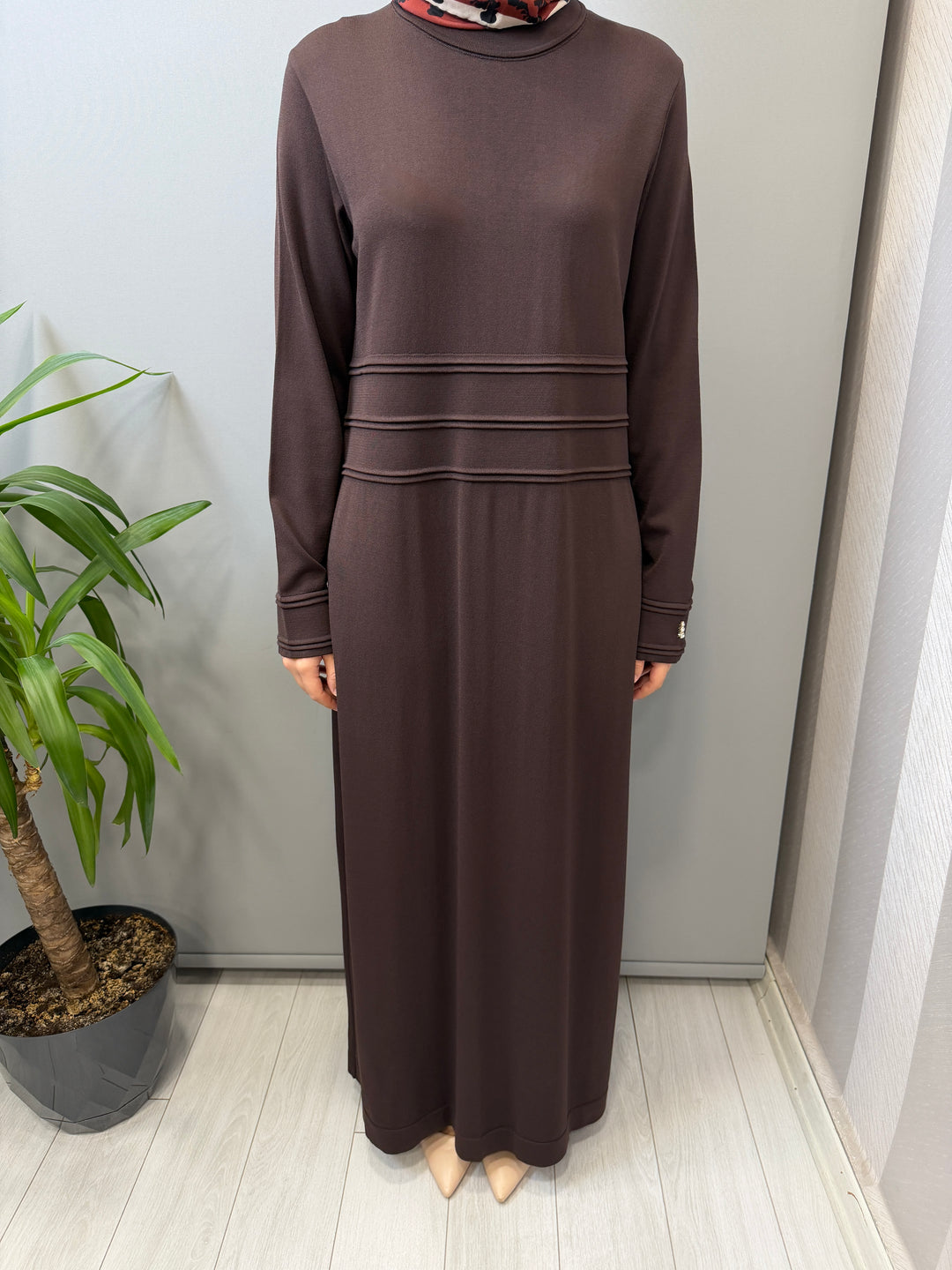 MissDalida Şerit Detaylı Dik Yaka Uzun Elbise - 3264010
