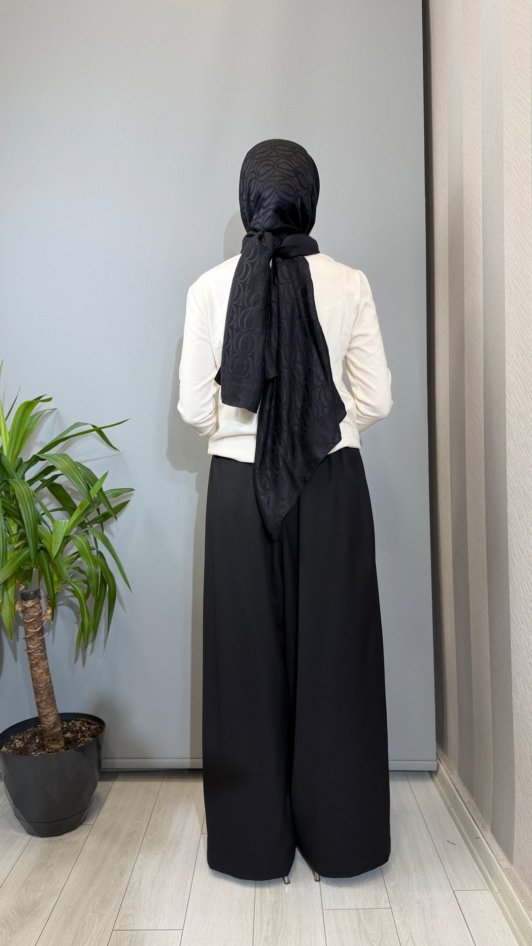 Clande Fular Görünümlü Kazak 2602-3078