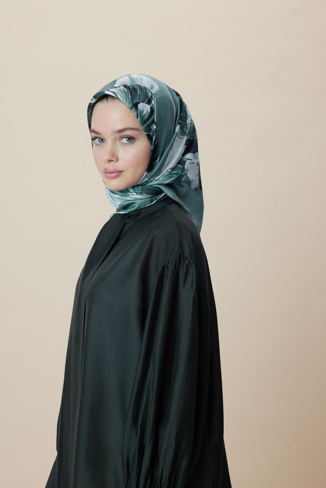 AKVA TİVİL İPEK EŞARP 90*90 CM - IHLAMUR YEŞİLİ - Görsel 8