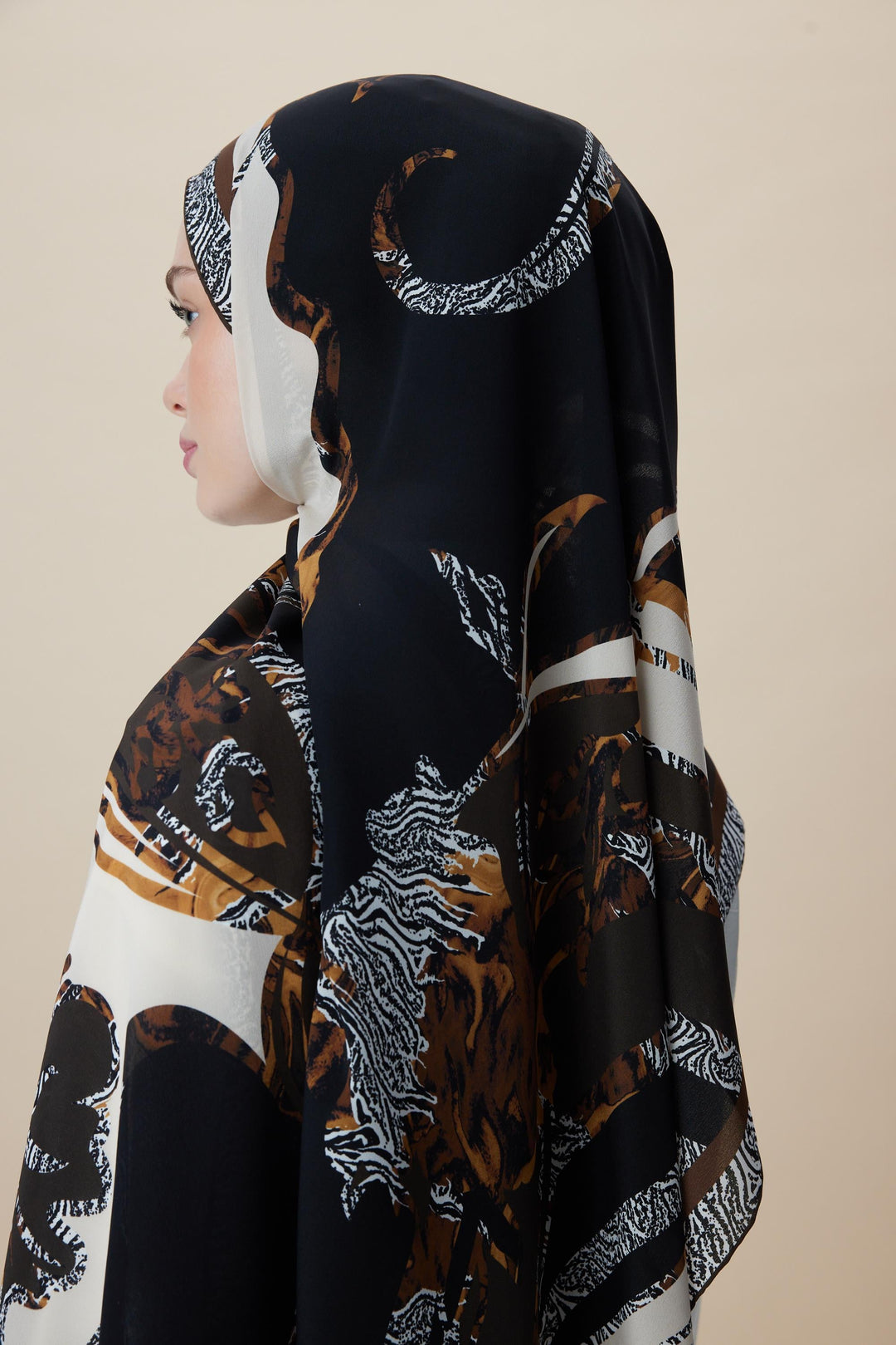 Maisa AYÇIL KREP İPEK ŞAL 70*190 CM - GOLD