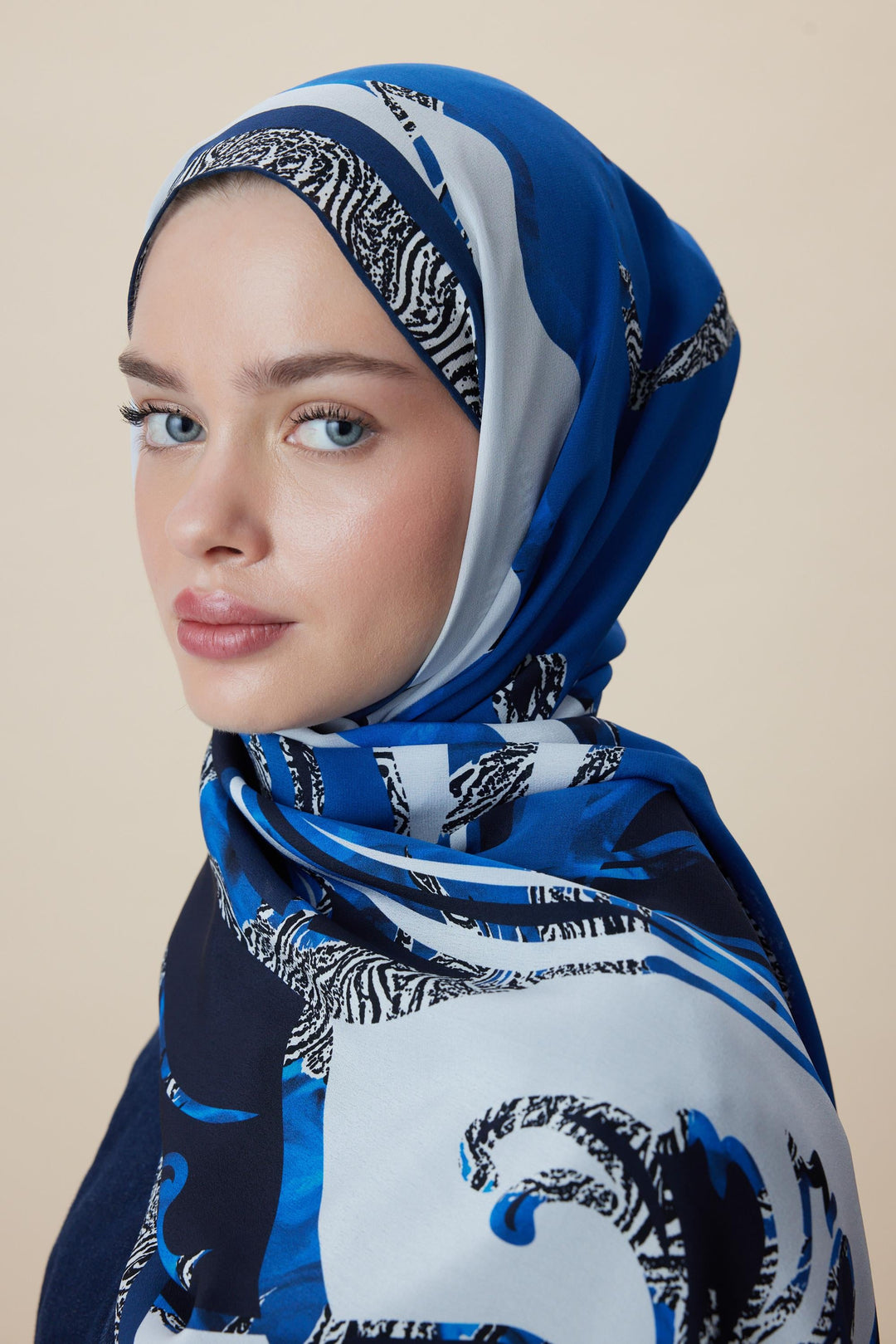 Maisa AYÇIL KREP İPEK ŞAL 70*190 CM - MAVİ