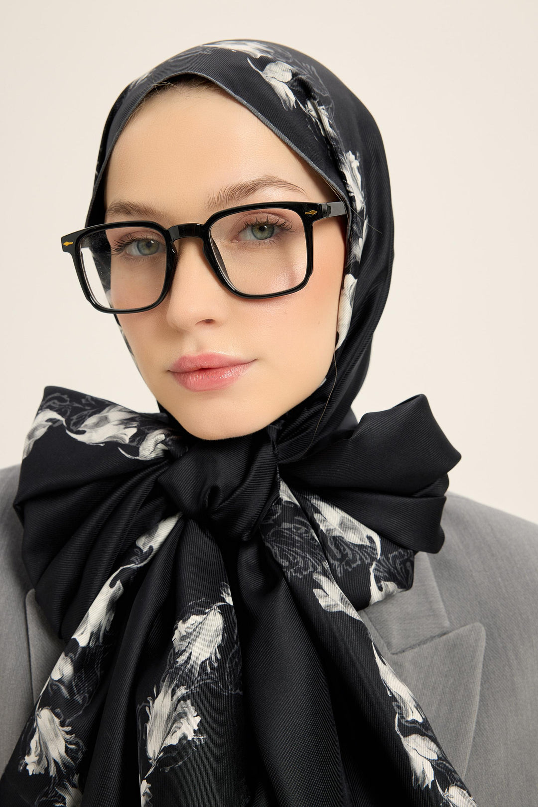 Maisa Bade Mulberry İpek Şal - Siyah