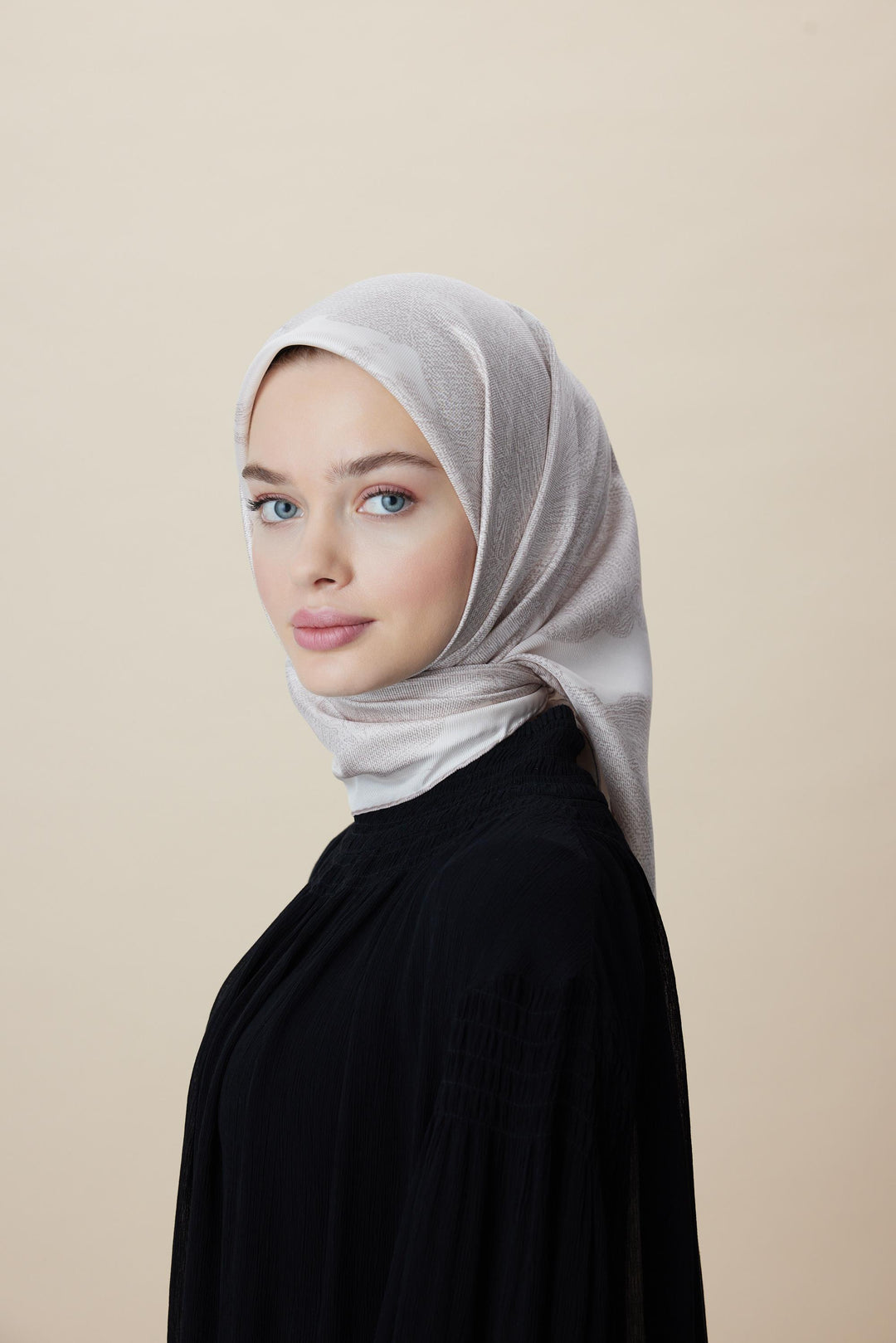 FARAH MULBERRY İPEK EŞARP 90*90 CM - AÇIK TAŞ - Görsel 1
