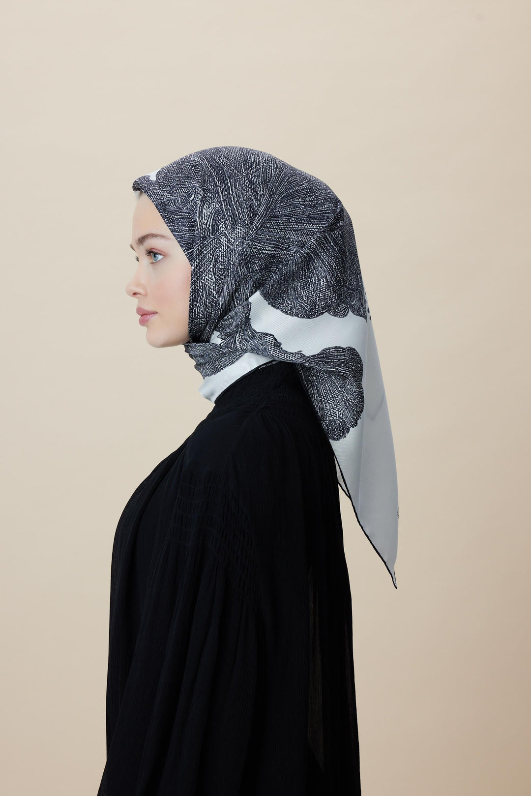 FARAH MULBERRY İPEK EŞARP 90*90 CM - DUMAN - Görsel 4