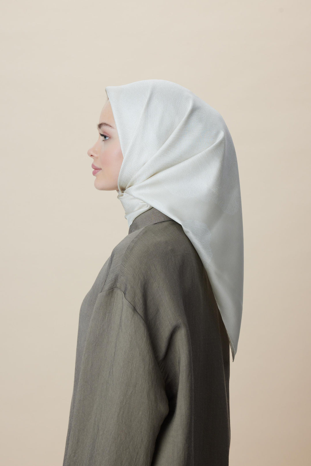 FARAH MULBERRY İPEK EŞARP 90*90 CM - FİLDİŞİ - Görsel 10