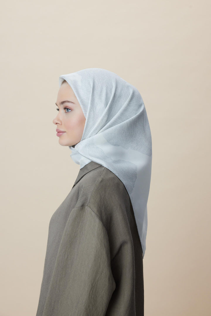 FARAH MULBERRY İPEK EŞARP 90*90 CM - GÜMÜŞ - Görsel 3