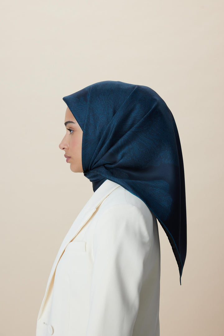 FARAH MULBERRY İPEK EŞARP 90*90 CM - KOYU MAVİ - Görsel 4
