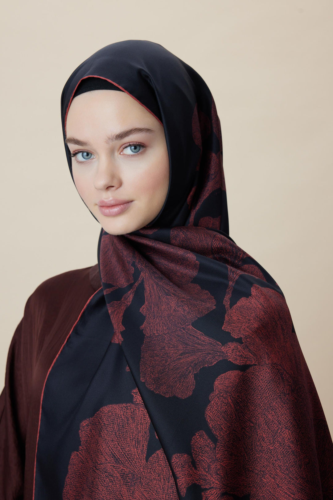 Maisa FARAH MULBERRY İPEK ŞAL 70*190 - KIRMIZI