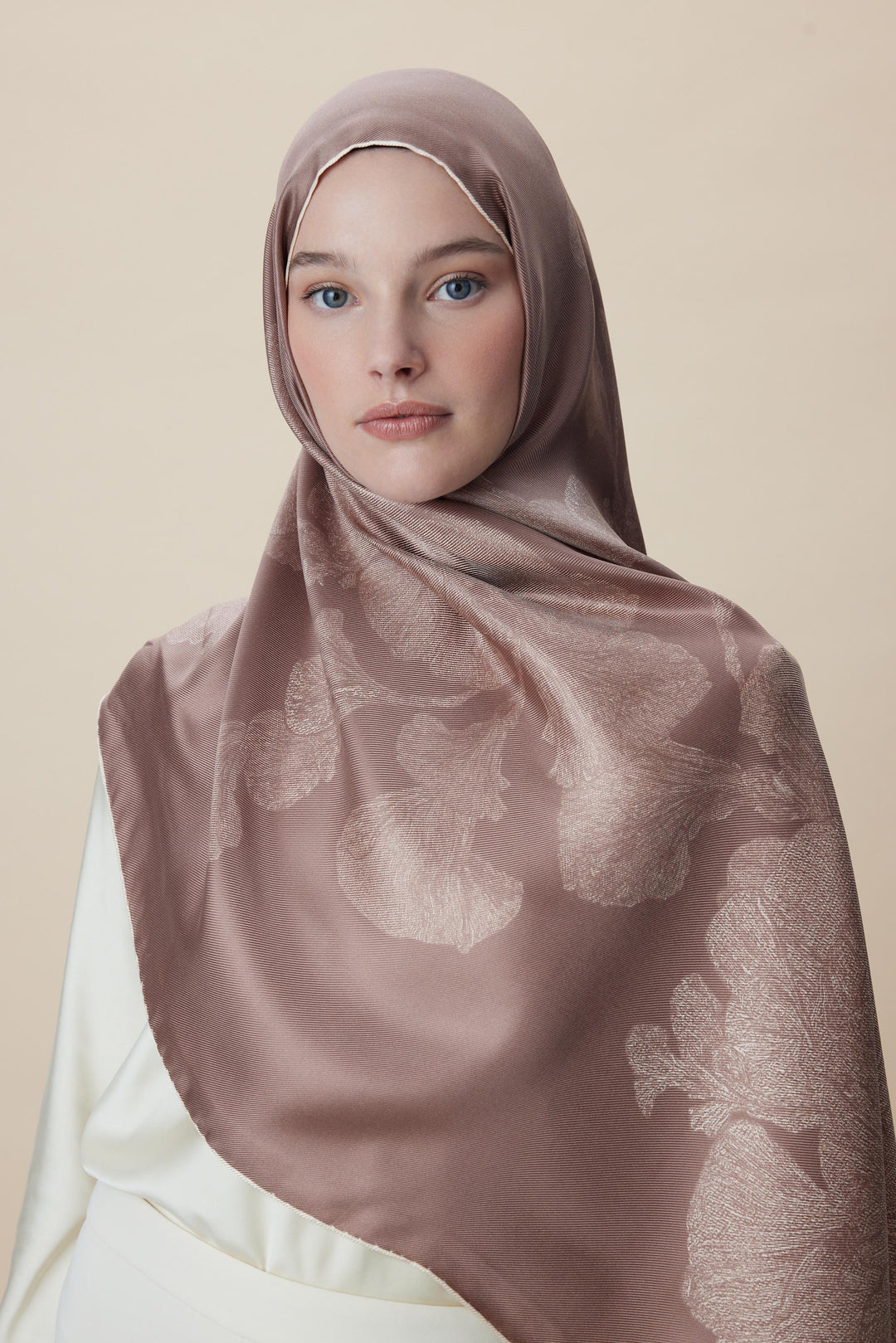 Maisa FARAH MULBERRY İPEK ŞAL 70*190 - SÜTLÜ KAHVE