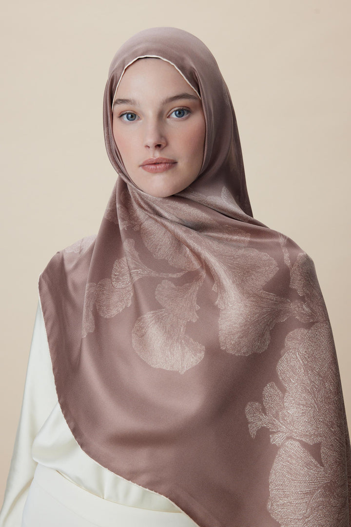 Maisa FARAH MULBERRY İPEK ŞAL 70*190 - SÜTLÜ KAHVE