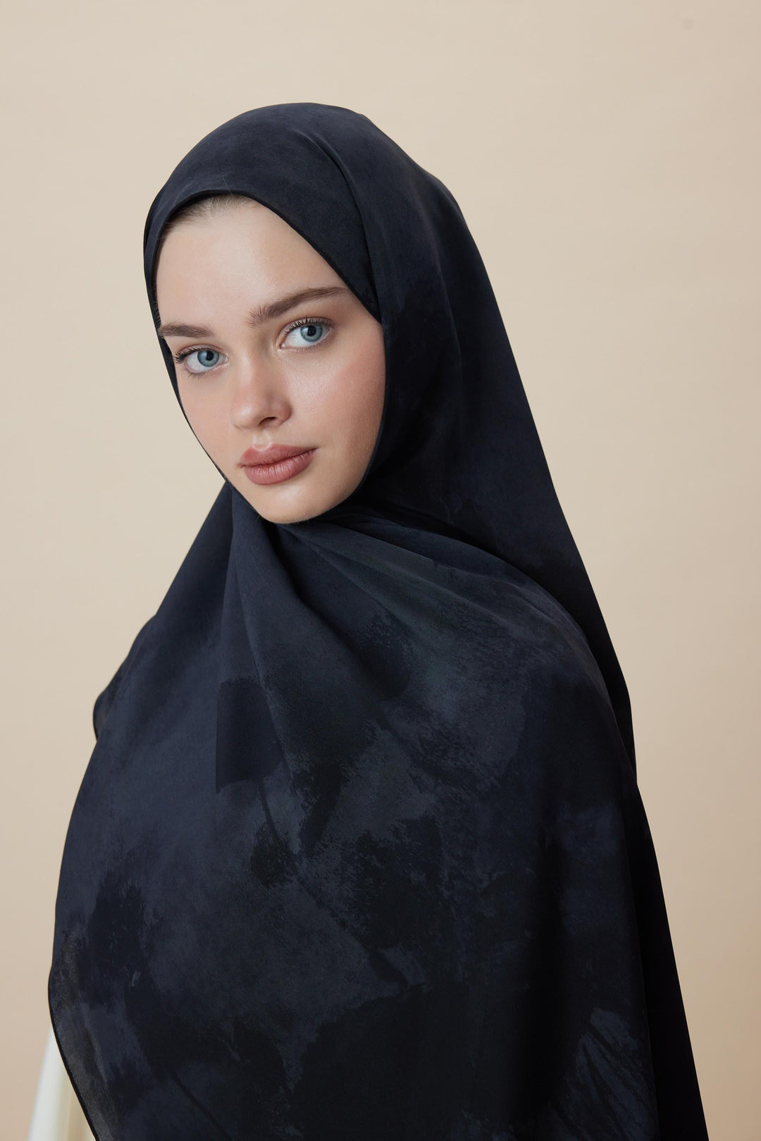 Maisa GELİNCİK KREP İPEK ŞAL 70*190 CM - ANTRASİT