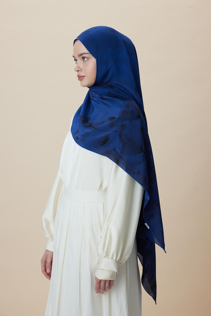 Maisa GELİNCİK KREP İPEK ŞAL 70*190 CM - GECE MAVİSİ