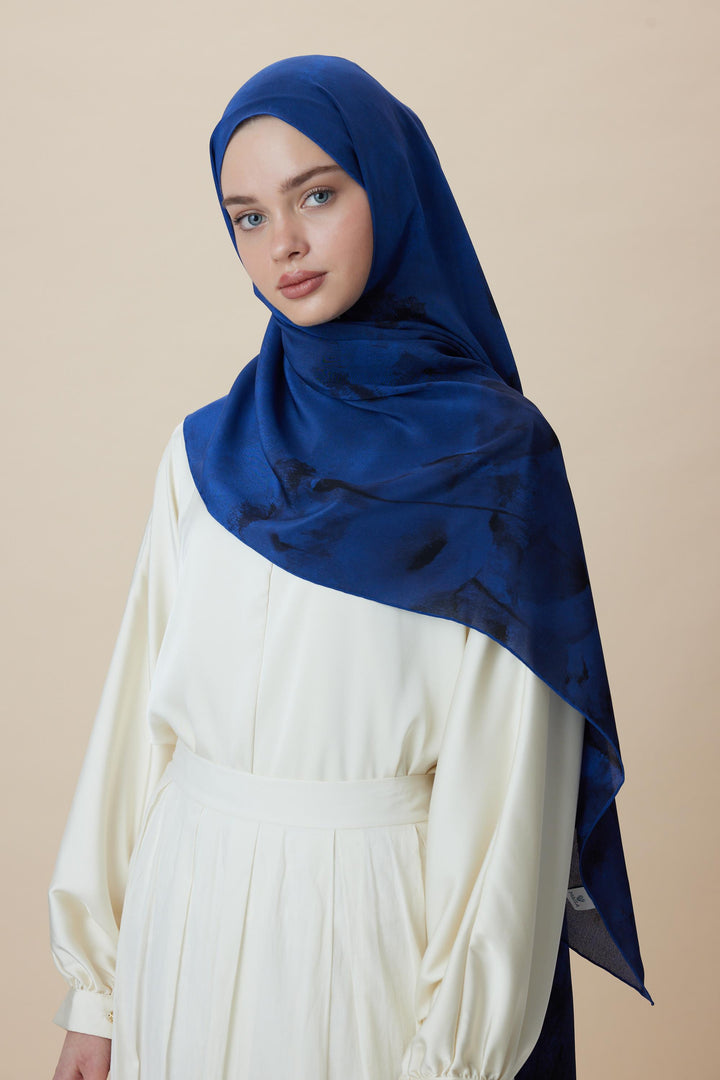 Maisa GELİNCİK KREP İPEK ŞAL 70*190 CM - GECE MAVİSİ