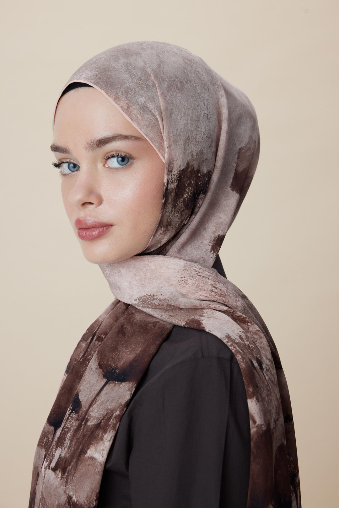 Maisa GELİNCİK KREP İPEK ŞAL 70*190 CM - KUM