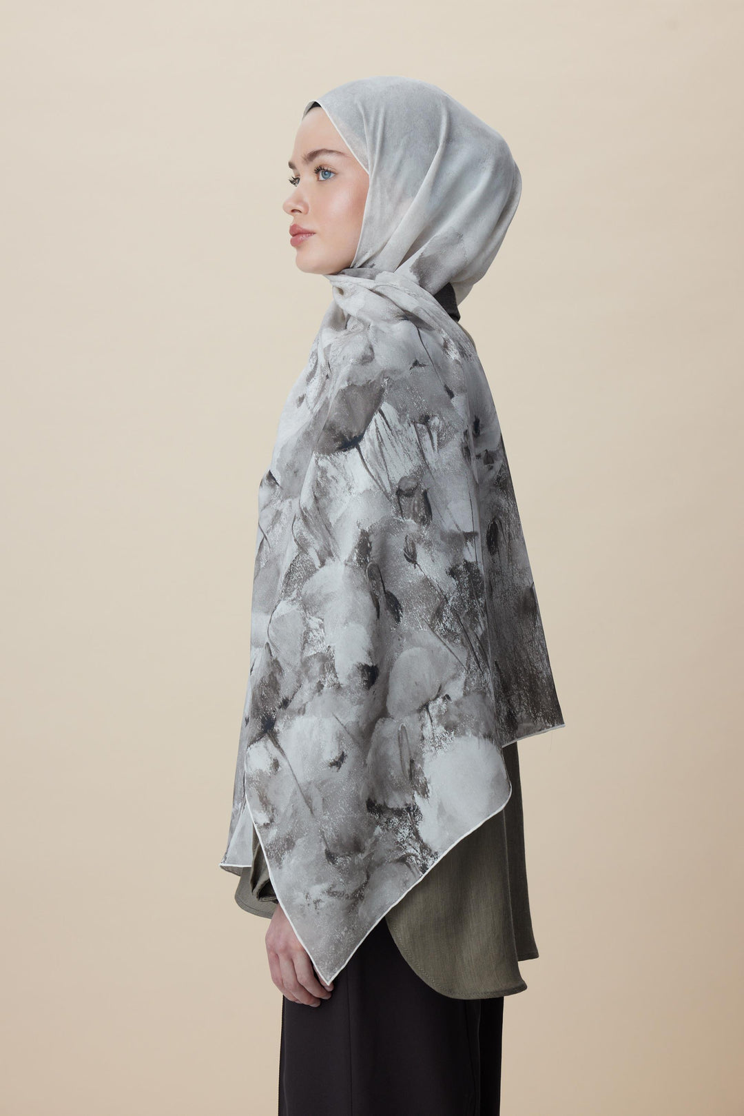 Maisa GELİNCİK KREP İPEK ŞAL 70*190 CM - TAŞ