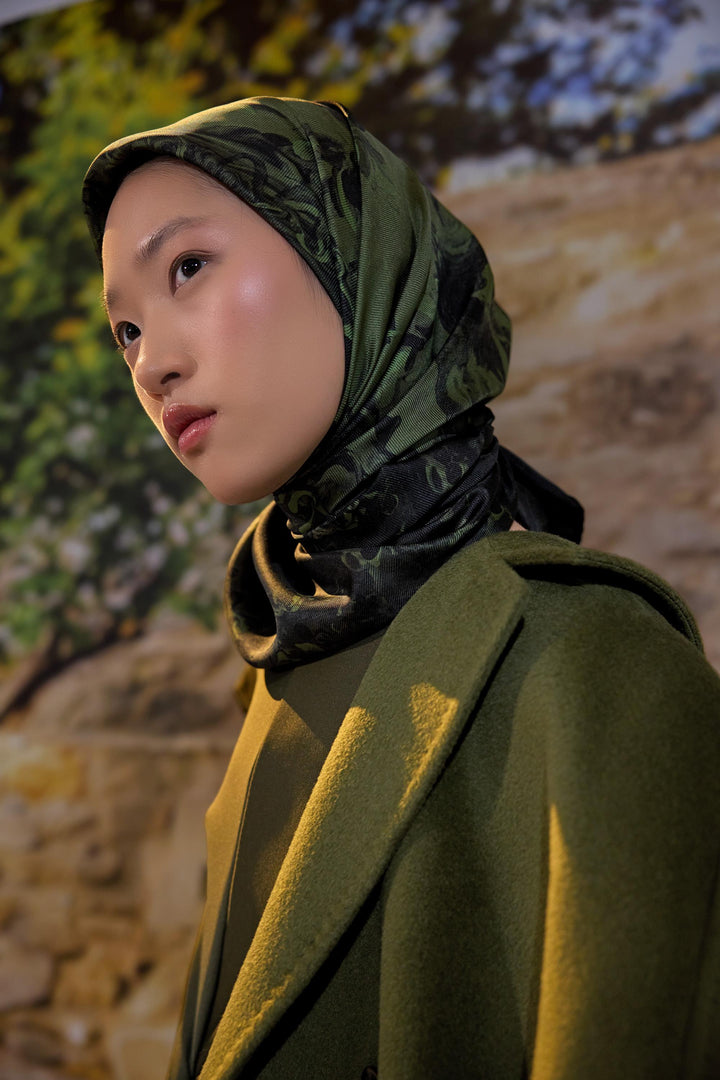 Maisa Göknar Mulberry İpek Eşarp - Koyu Yeşil