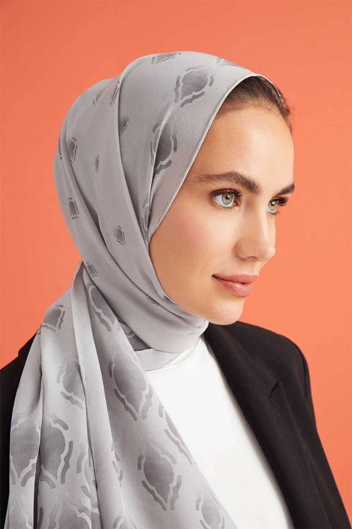 İmannoor Damlalar Gri Krep İpek Şal 80x 200