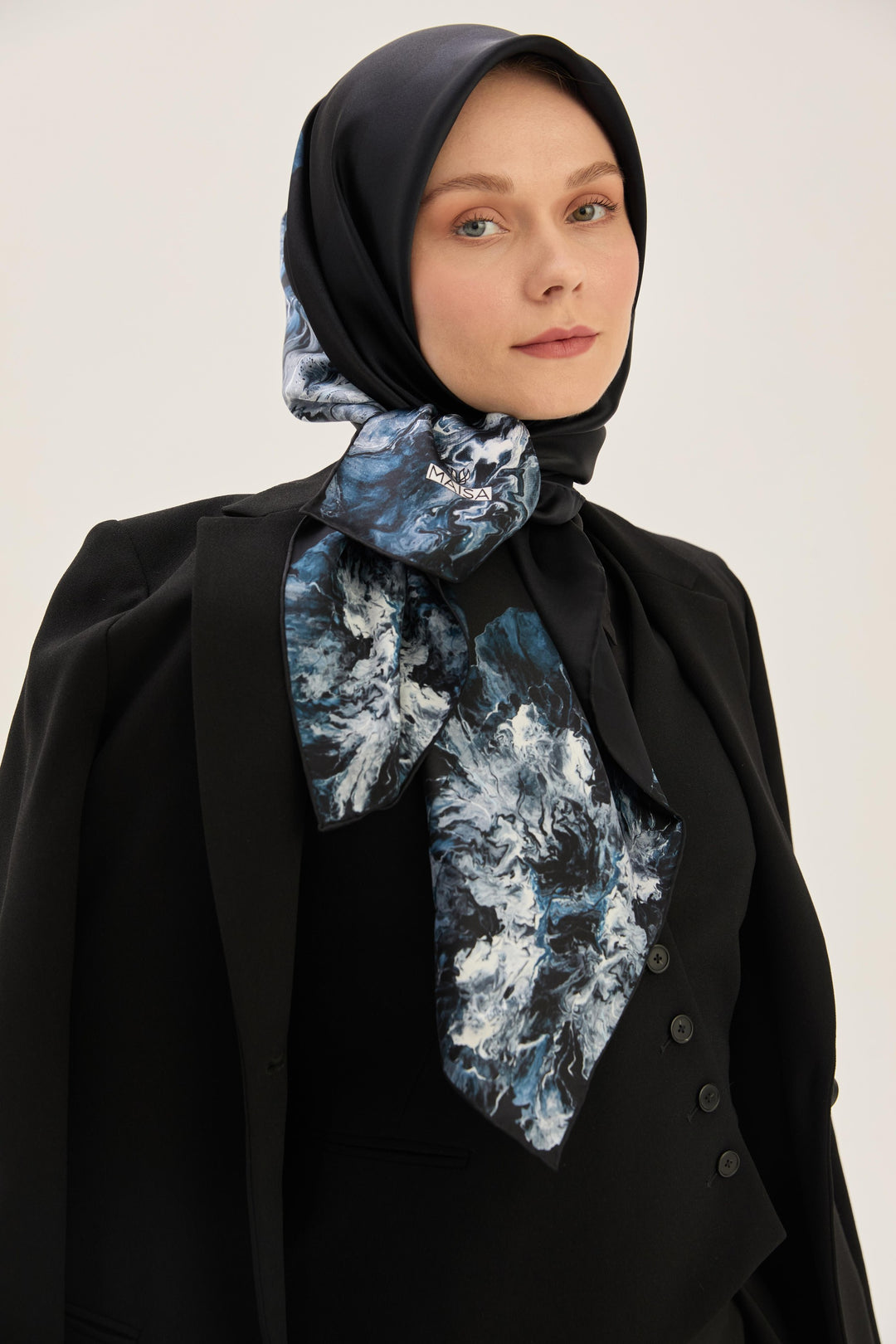 Maisa KATRE SURA İPEK EŞARP 90*90 CM - SİYAH