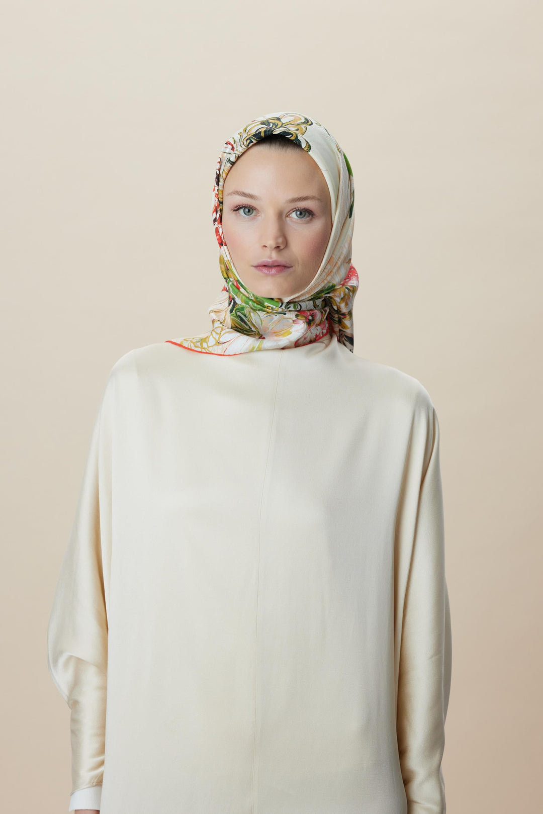 KORAL MULBERRY İPEK EŞARP 90*90 CM - YEŞİL - Görsel 2