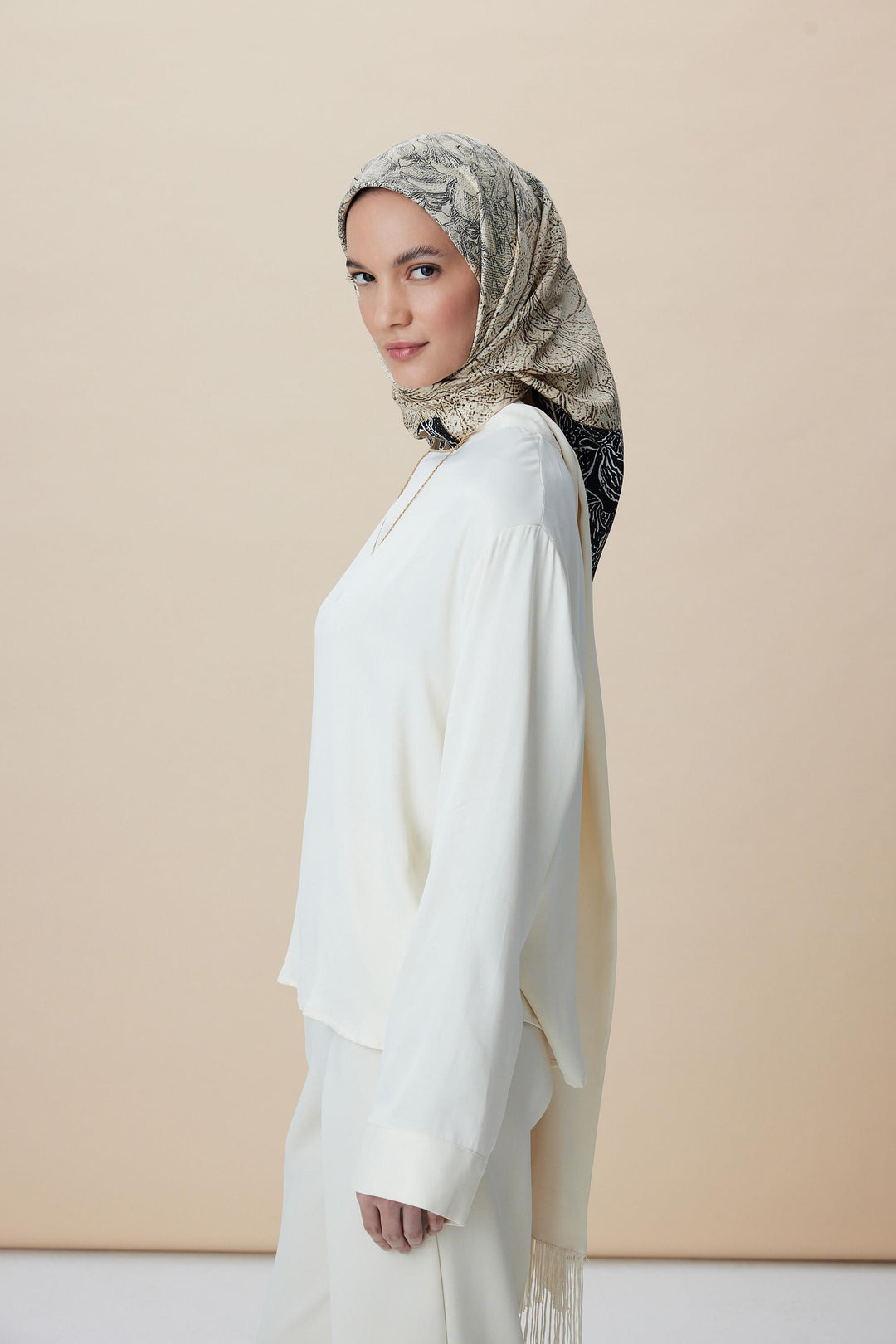 KÜN MULBERRY İPEK EŞARP 90*90 CM - HAKİ - Görsel 4