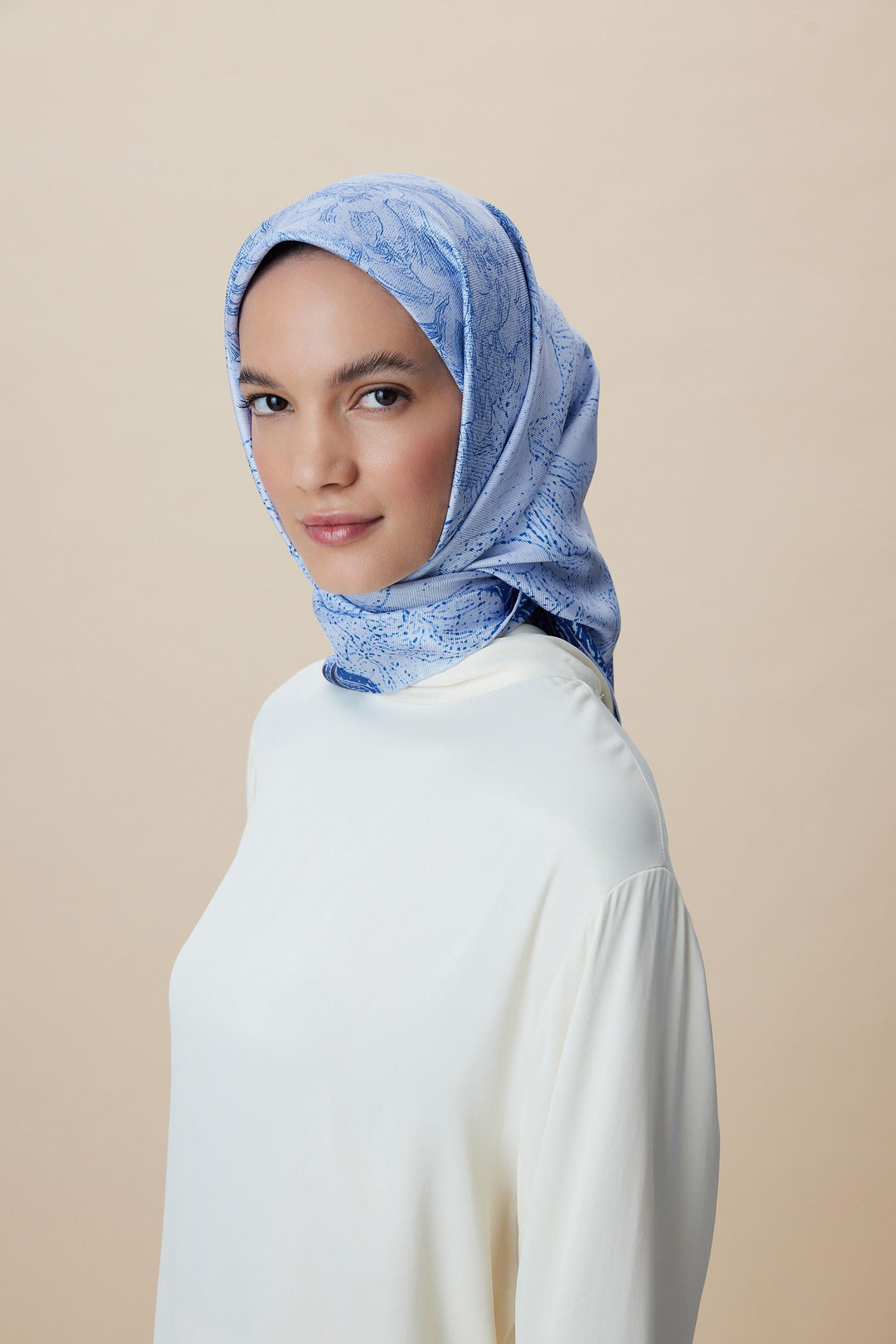 KÜN MULBERRY İPEK EŞARP 90*90 CM - MAVİ - Görsel 1