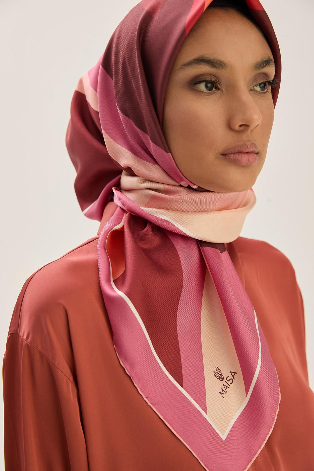 Maisa LALE TİVİL İPEK EŞARP 90*90 CM - GÜL KURUSU