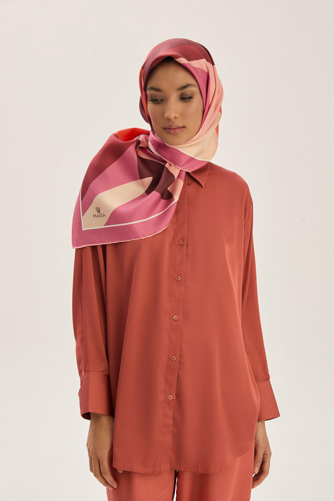 Maisa LALE TİVİL İPEK EŞARP 90*90 CM - GÜL KURUSU