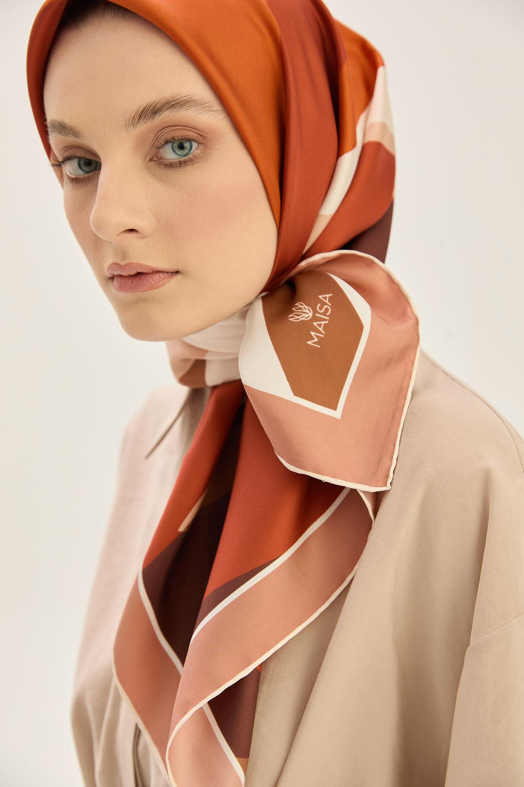 Maisa LALE TİVİL İPEK EŞARP 90*90 CM - KAHVERENGİ