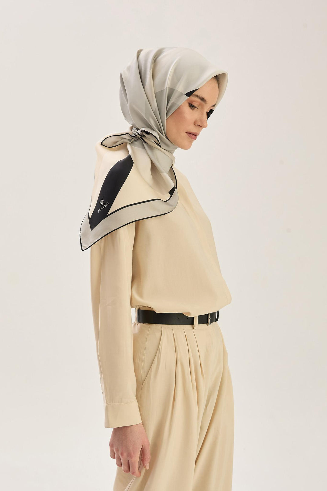 Maisa LALE TİVİL İPEK EŞARP 90*90 CM - SİYAH