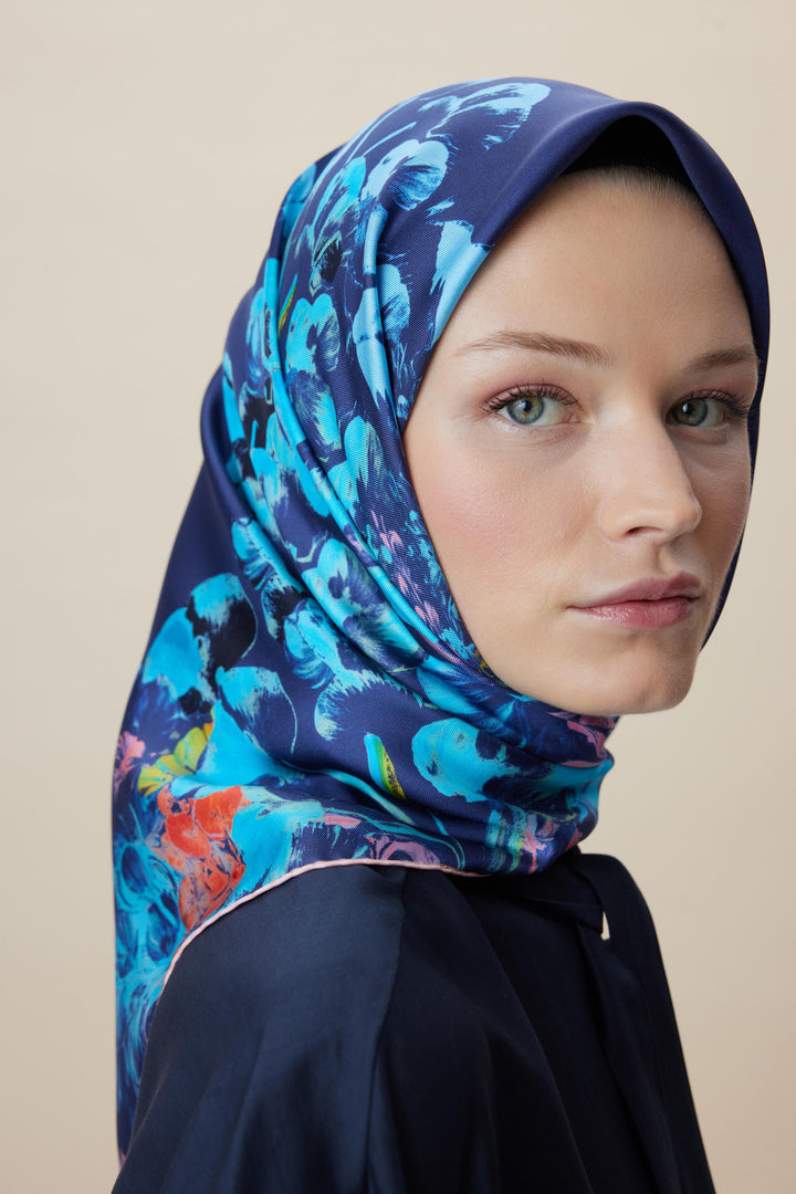 LARİN TİVİL İPEK EŞARP 90*90 CM - LACİVERT - Görsel 1
