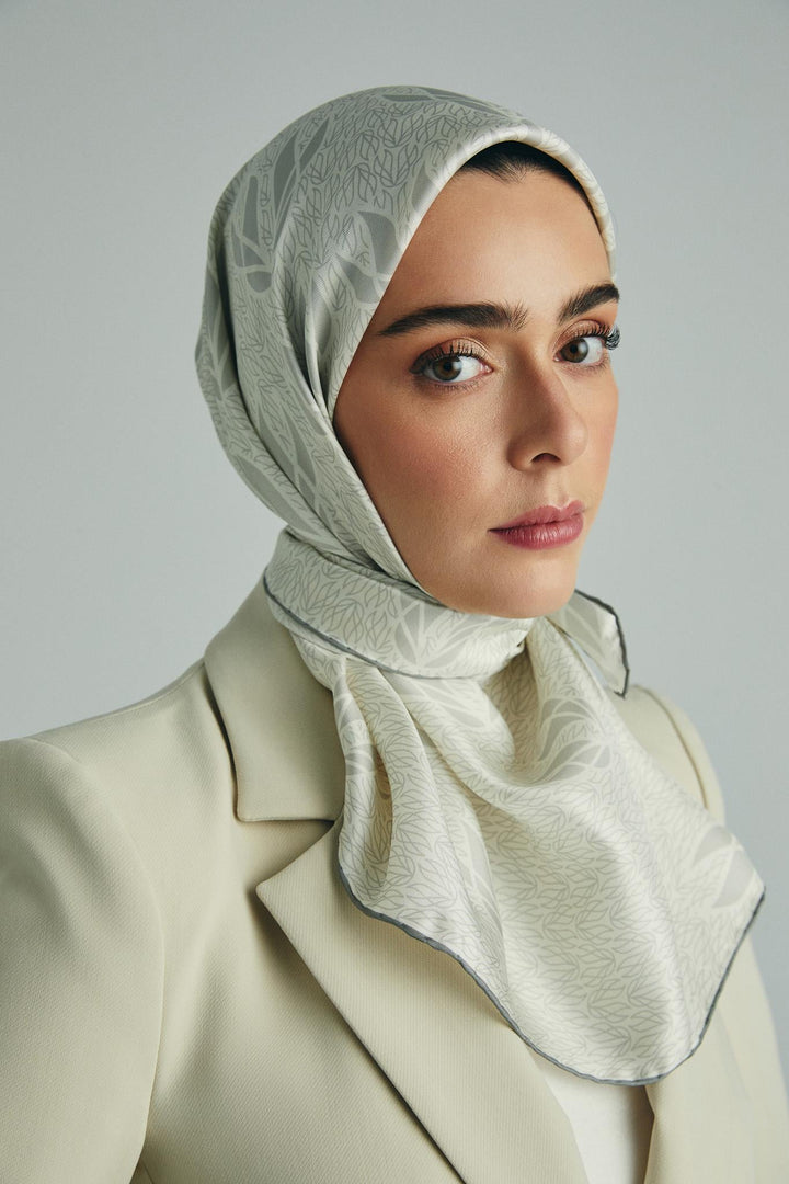 Maisa LAVİ TİVİL İPEK EŞARP 90*90 CM - EKRU