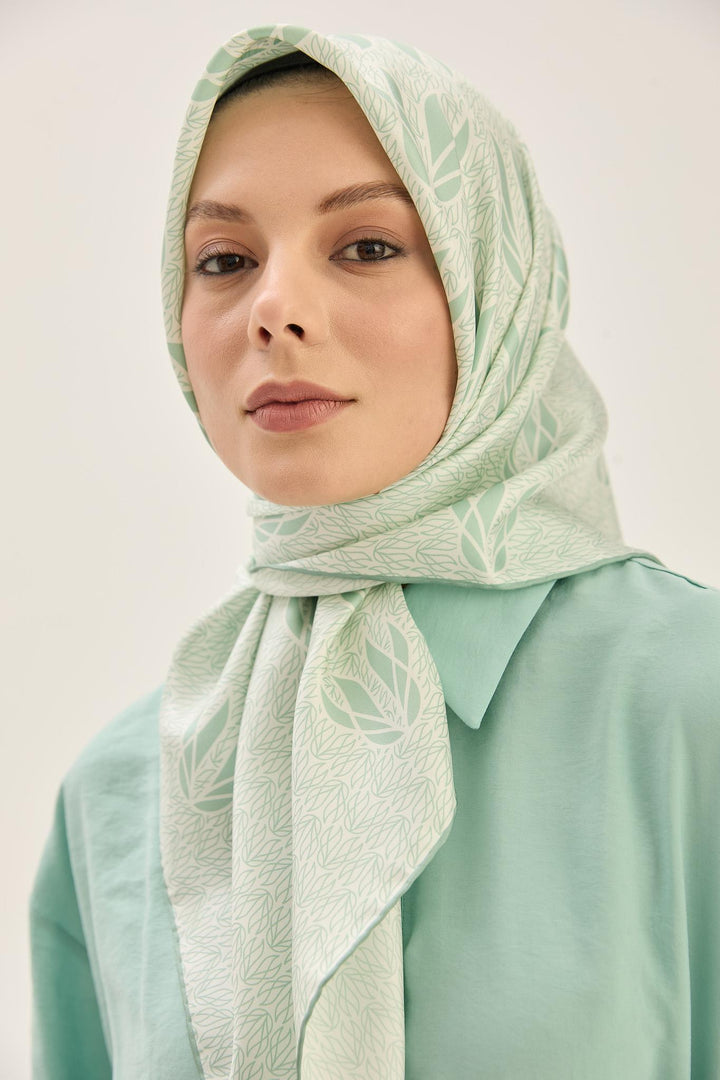Maisa LAVİ TİVİL İPEK EŞARP 90*90 CM - YEŞİL