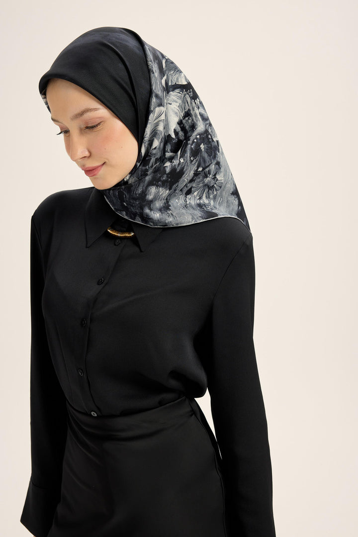 YONCA MULBERRY İPEK EŞARP 90*90 CM - SİYAH - Görsel 2