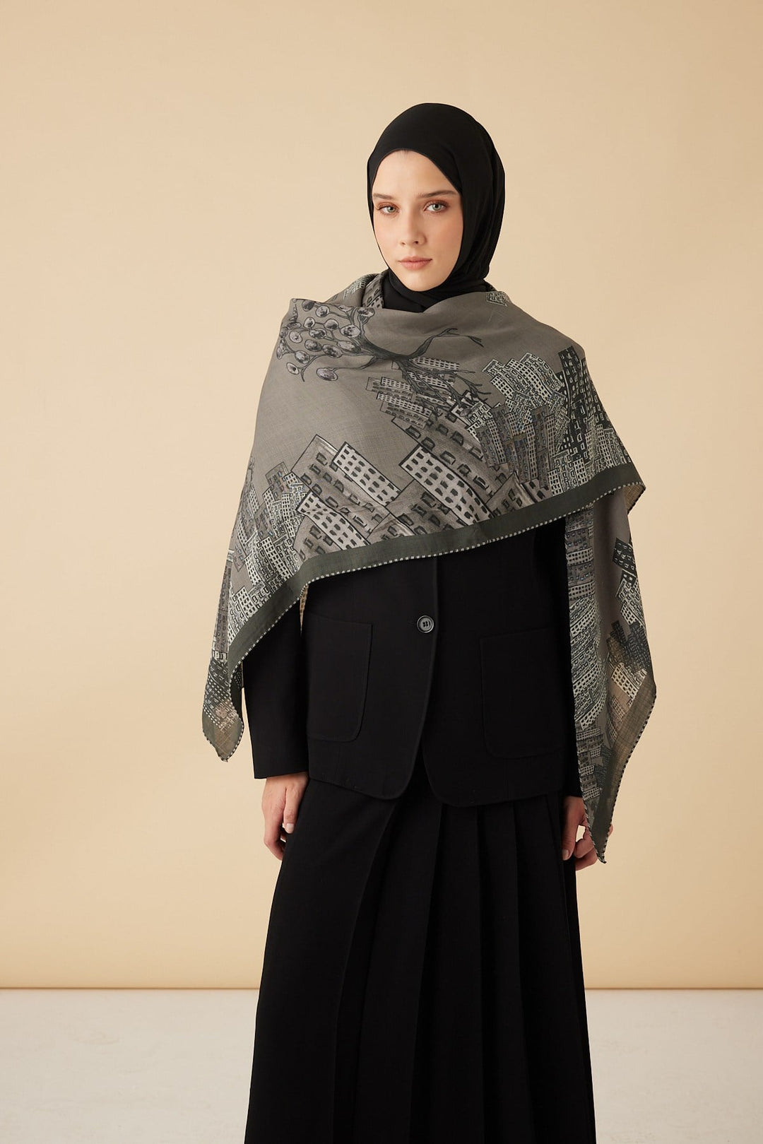 HAYAT YÜN ÜÇGEN ŞAL 140*140/2 CM - GRİ - Görsel 1