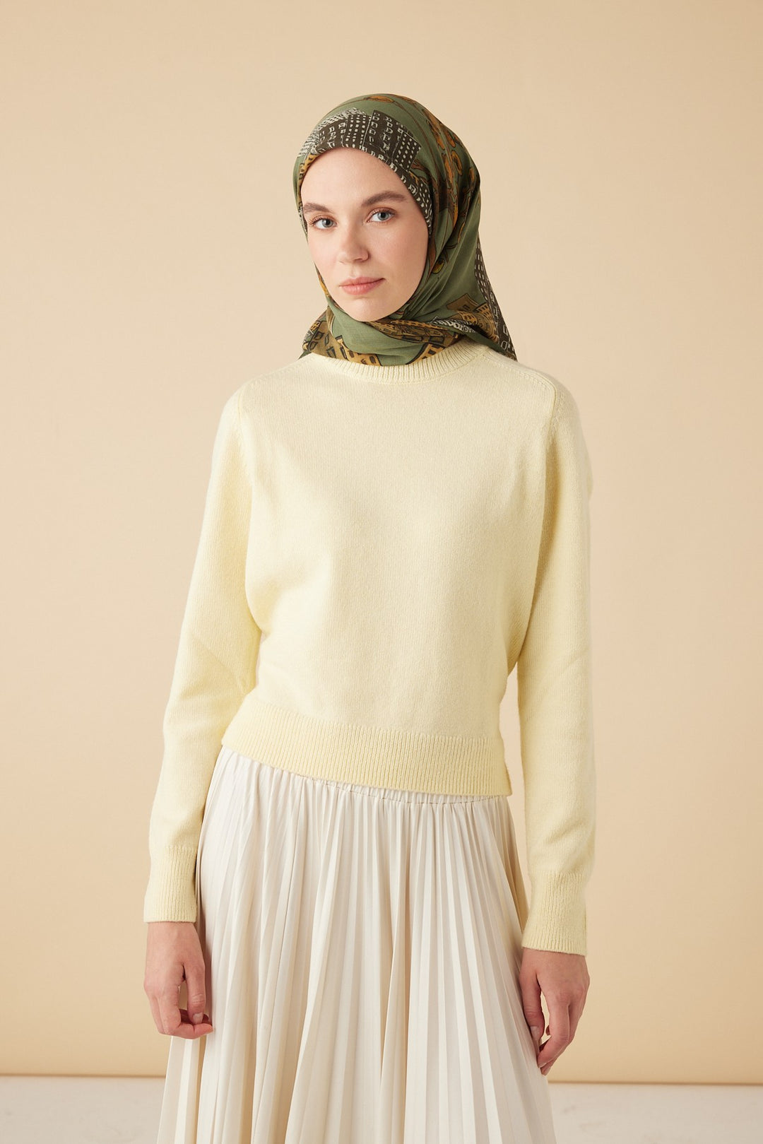 HAYAT YÜN ÜÇGEN ŞAL 140*140/2 CM - HAKİ - Görsel 1