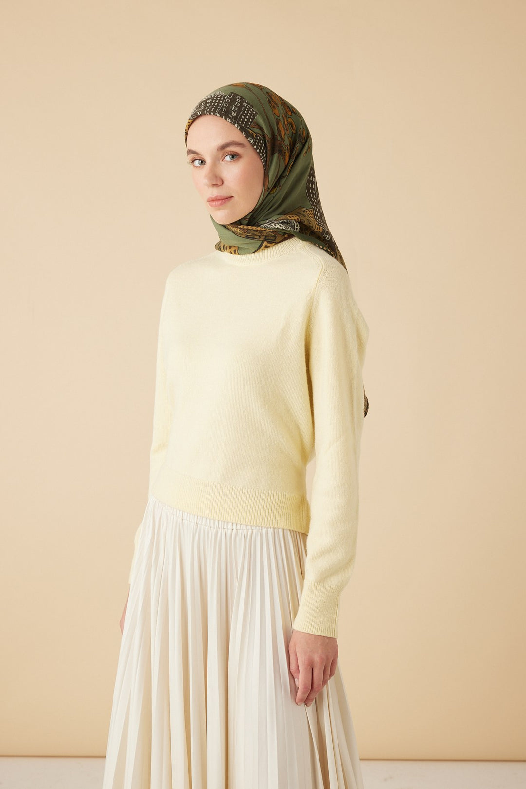 HAYAT YÜN ÜÇGEN ŞAL 140*140/2 CM - HAKİ - Görsel 3