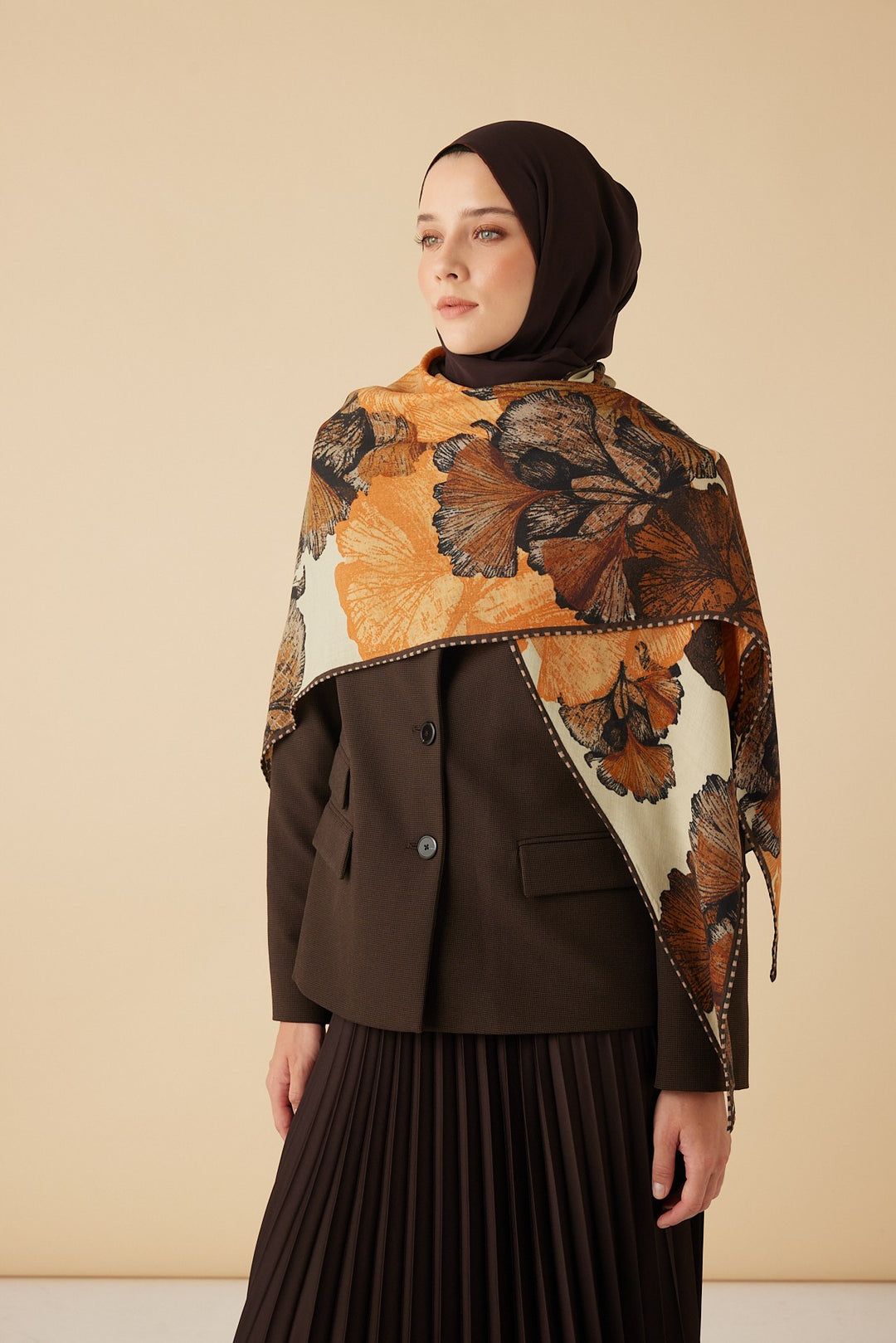 GİNKO YÜN ÜÇGEN ŞAL 140*140/2 CM - TABA - Görsel 4