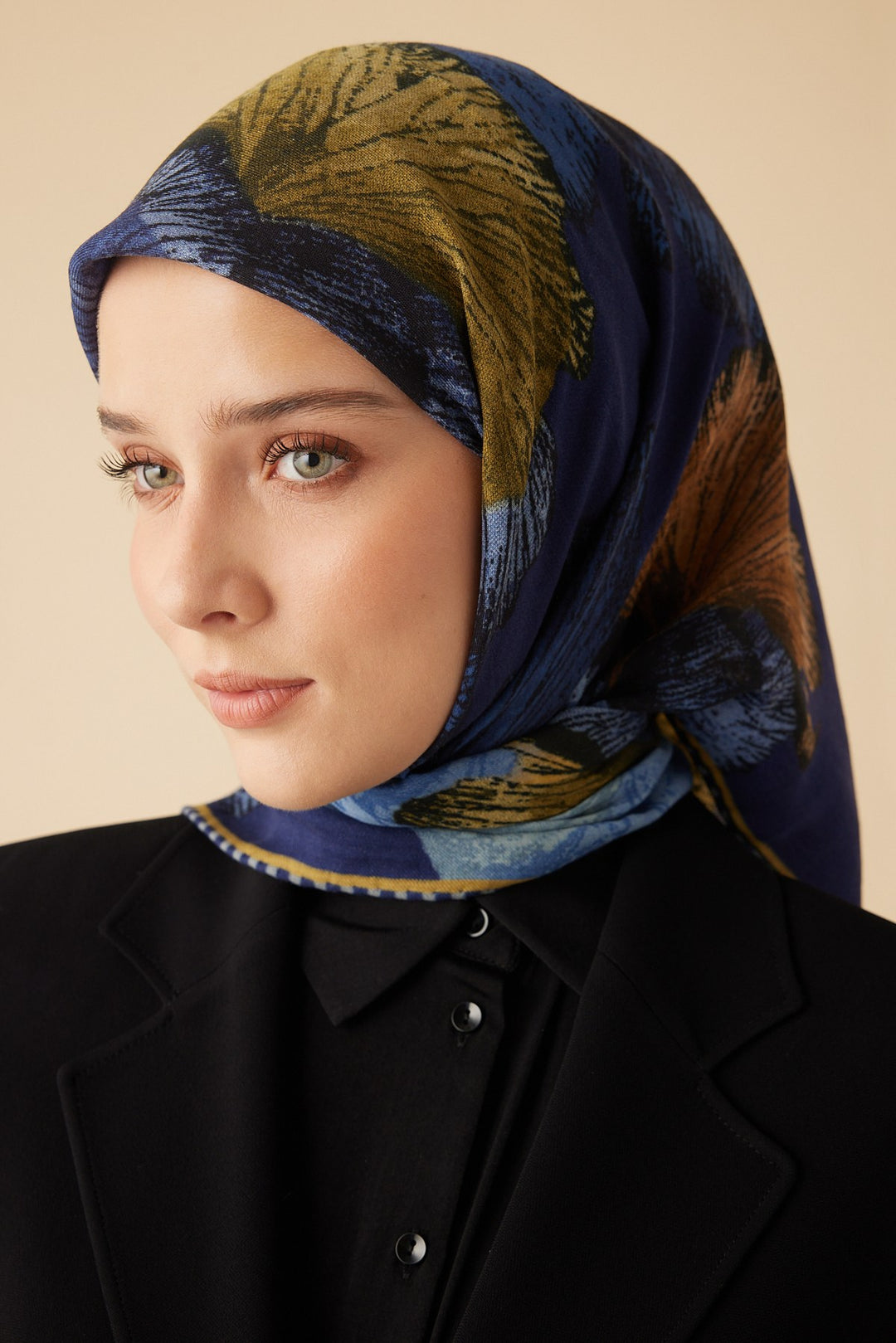 GİNKO YÜN ÜÇGEN ŞAL 140*140/2 CM - SARI LACİVERT - Görsel 7