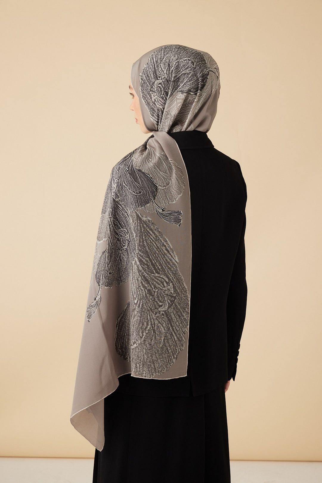 RUBA KREP İPEK ŞAL 70*190 CM - AÇIK GRİ - Görsel 4