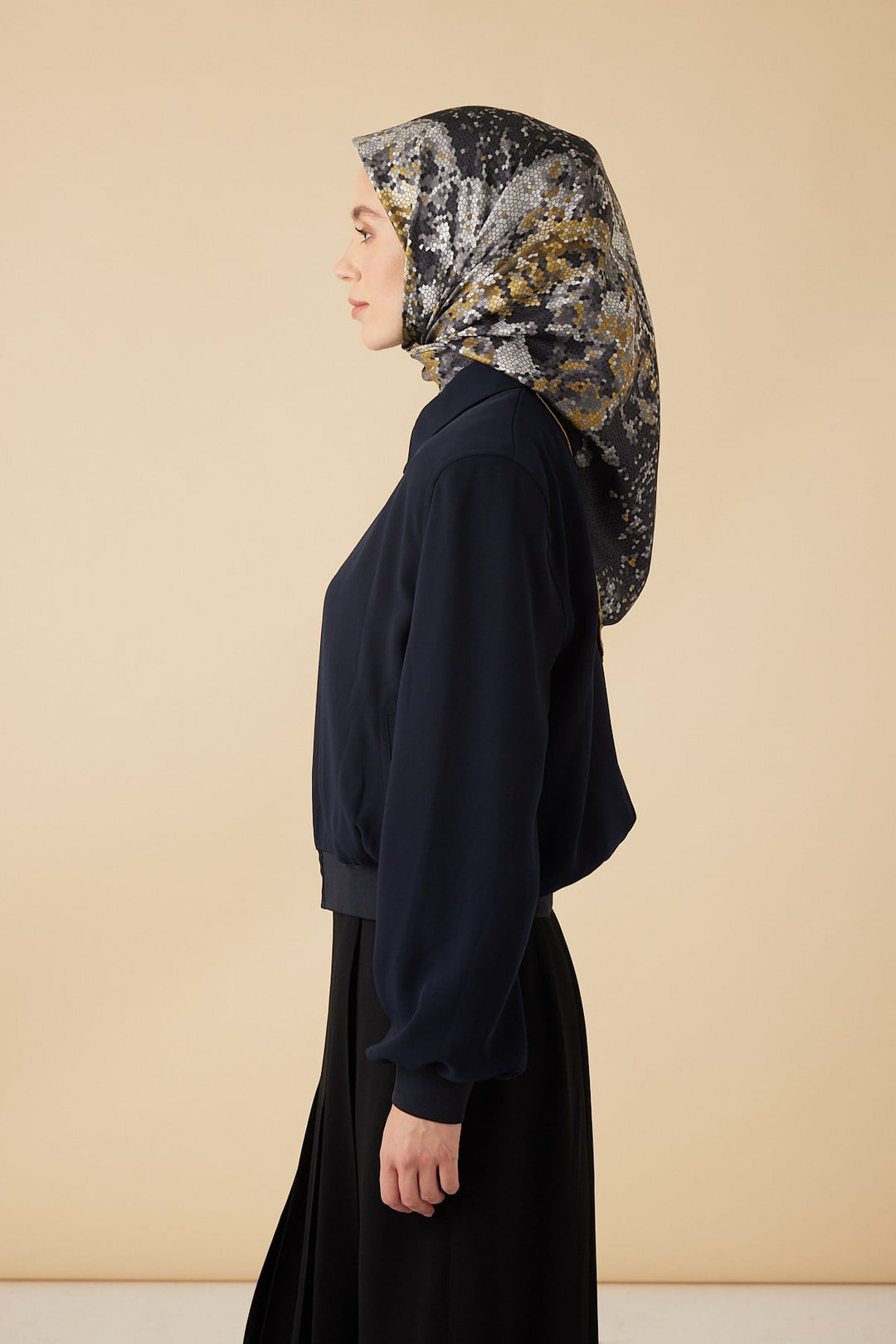 SU MASALI TİVİL İPEK EŞARP 90*90 CM - SİYAH - Görsel 3