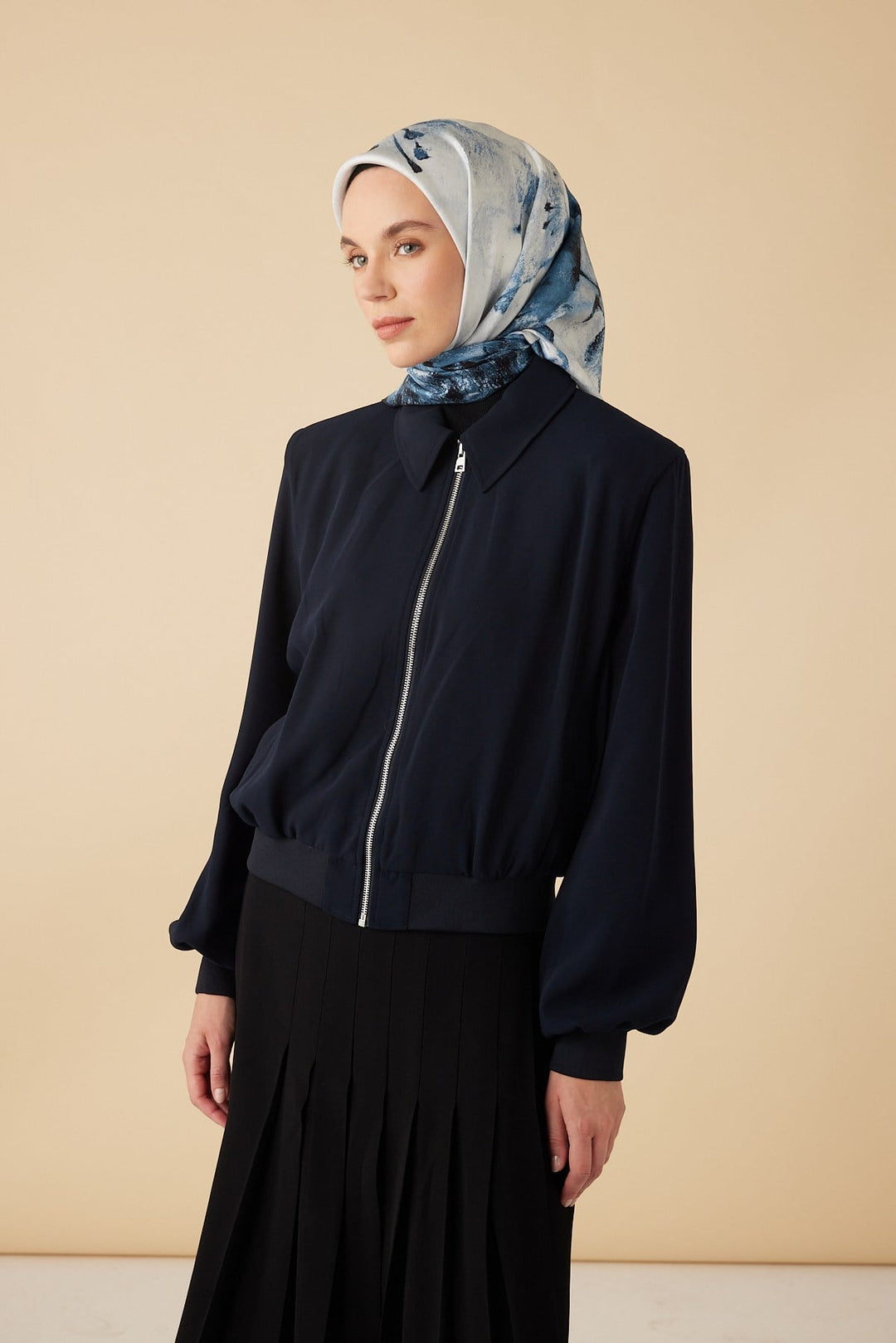 GELİNCİK TİVİL İPEK EŞARP 90*90 CM - LACİVERT - Görsel 2
