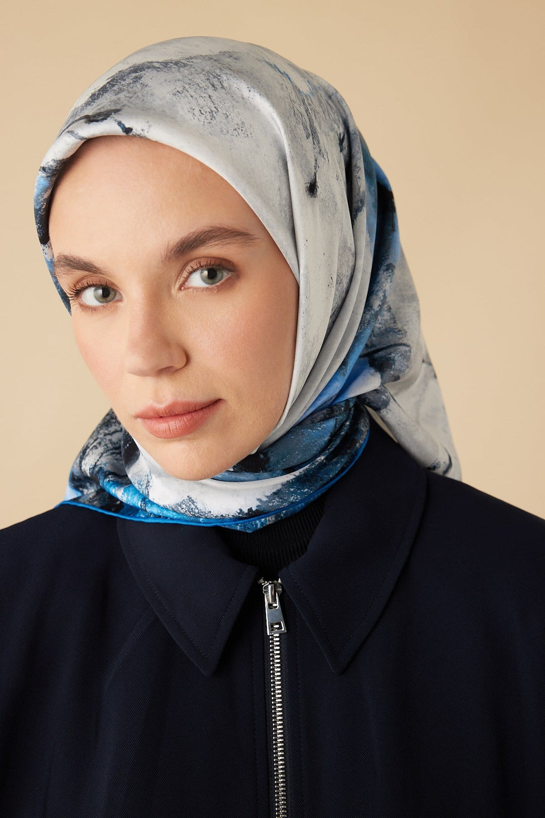 GELİNCİK TİVİL İPEK EŞARP 90*90 CM - MAVİ - Görsel 1