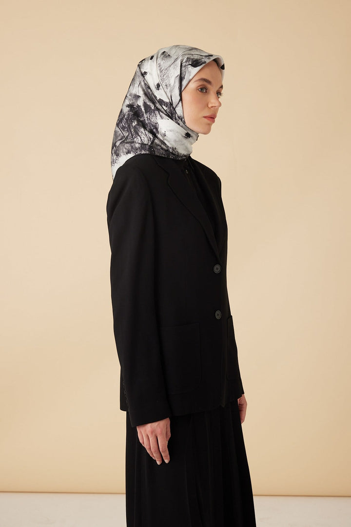 GELİNCİK TİVİL İPEK EŞARP 90*90 CM - SİYAH - Görsel 4