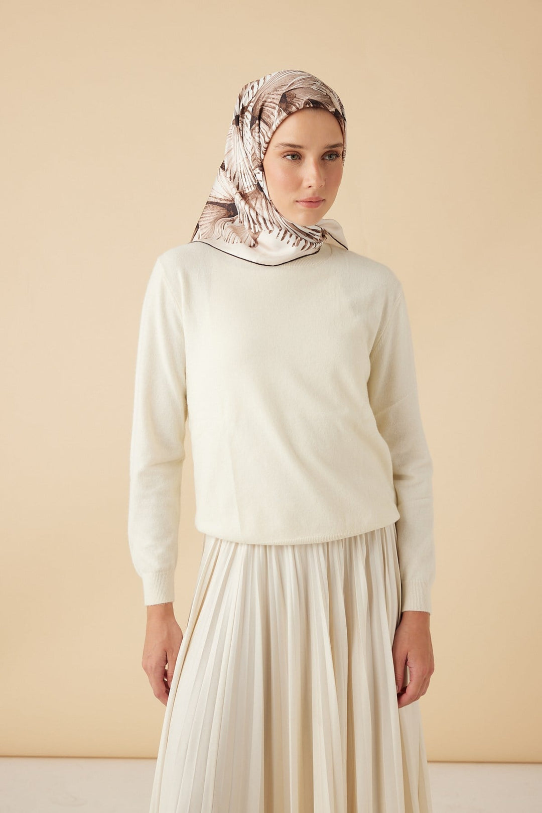DEVRAN TİVİL İPEK EŞARP 90*90 CM - VİZON - Görsel 2
