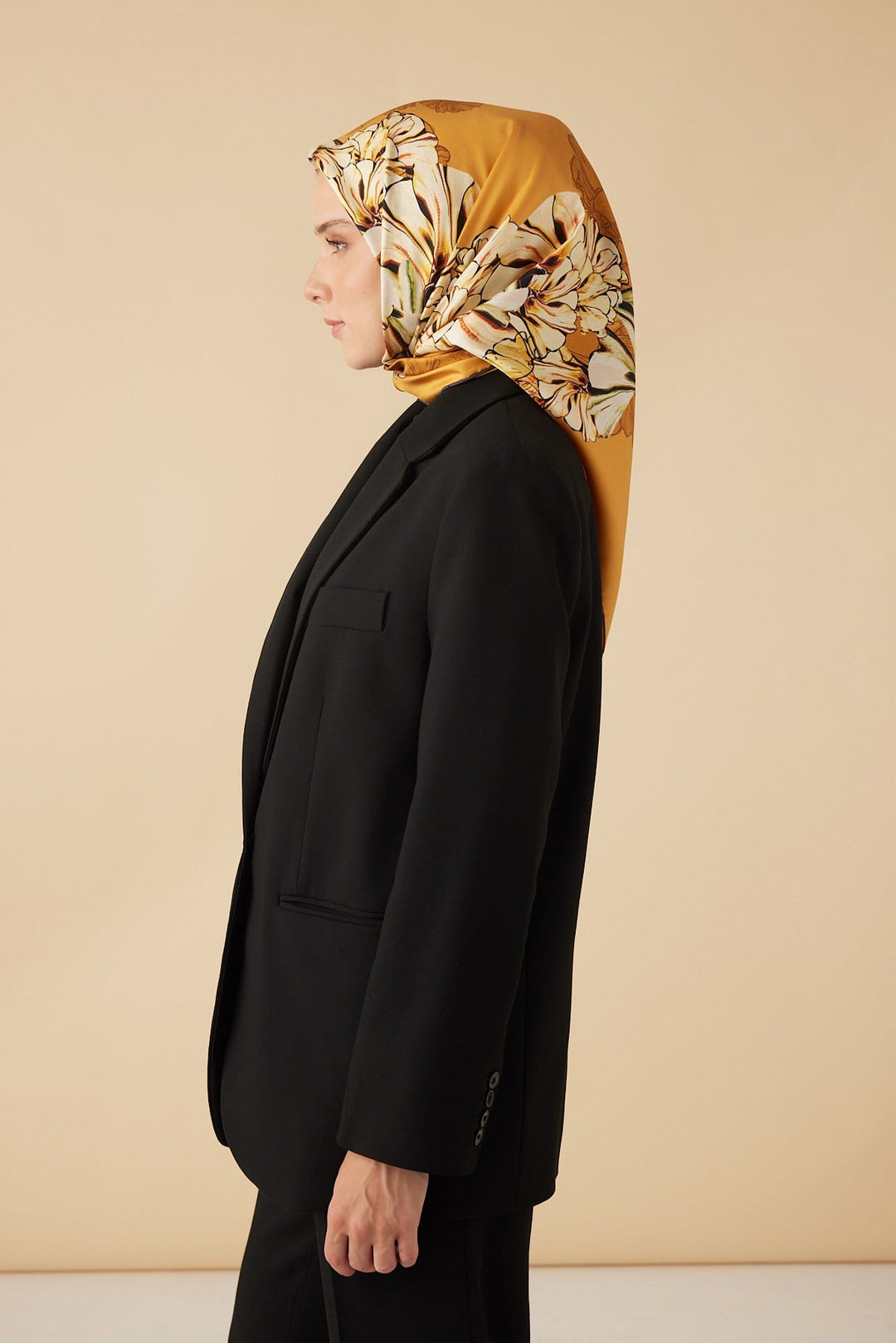 NEŞVE TİVİL İPEK EŞARP 90*90 CM - HARDAL - Görsel 4